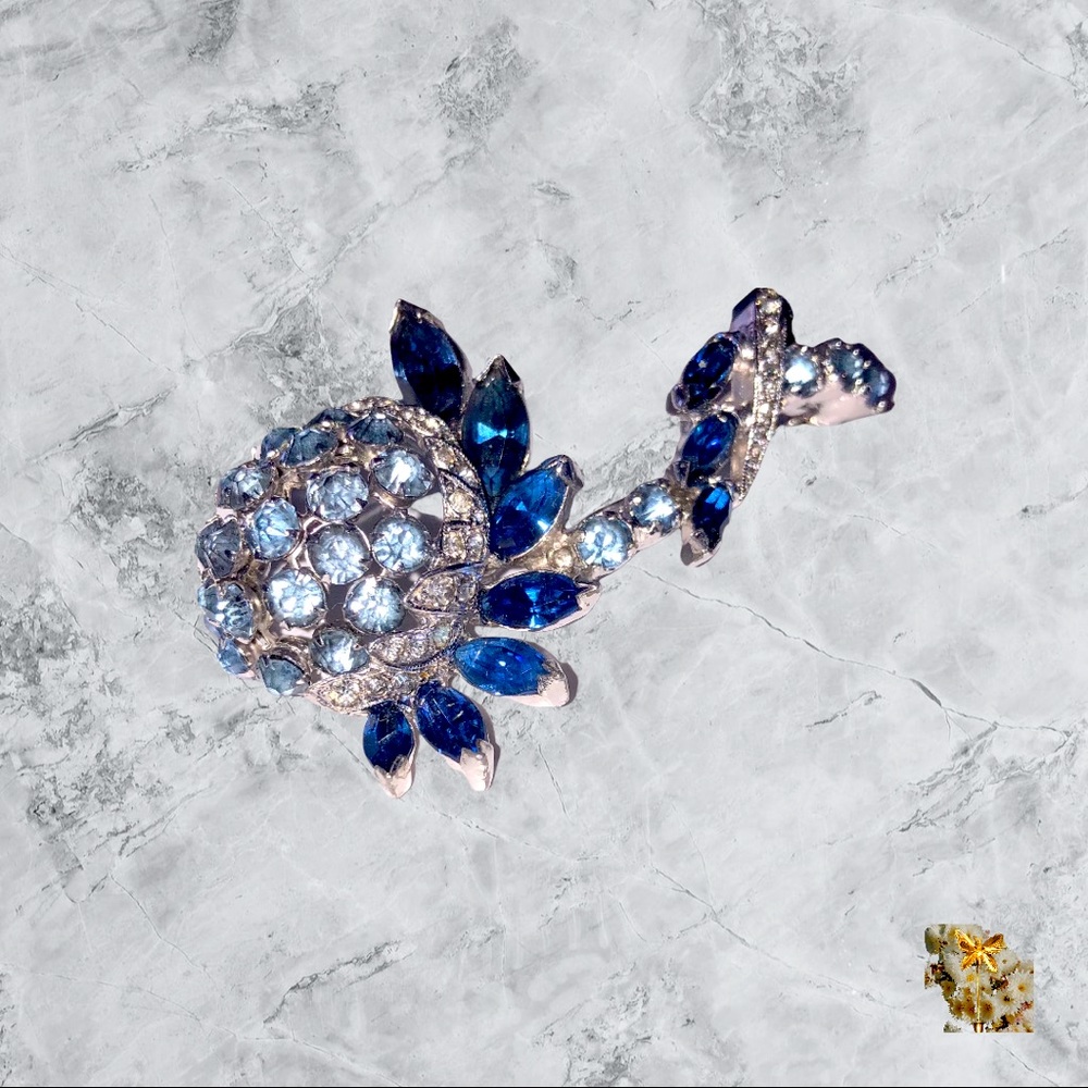 Eisenberg Figural Sunflower Rhinestone Embedded Brooch